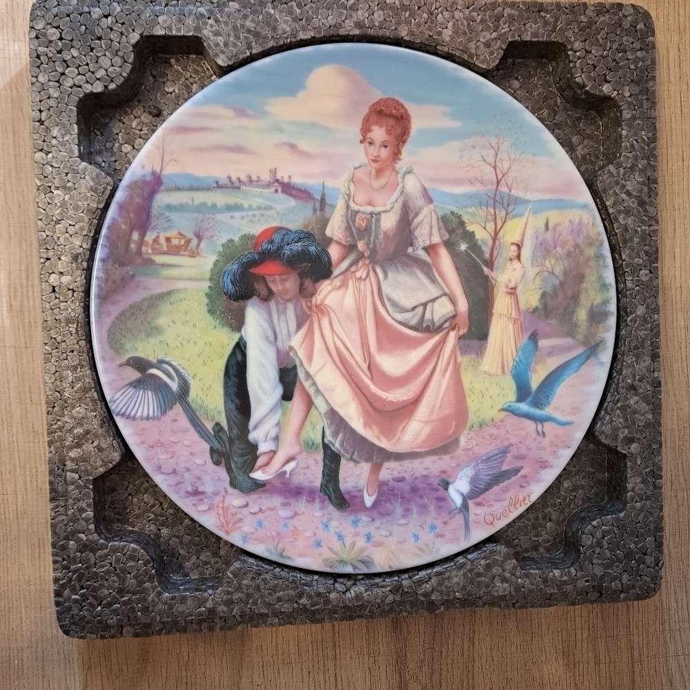 1983 Bradex Cinderella Morals of Perrault Vintage Plate